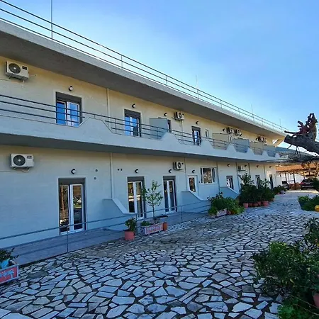 Amarandos Studios - Rooms & Apartments Marantochori Exterior photo